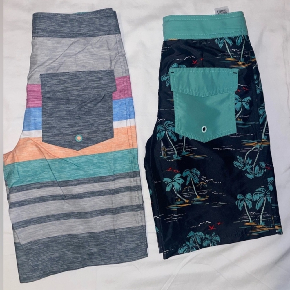 NWOT 2 Shorts Size 12 Never Wear